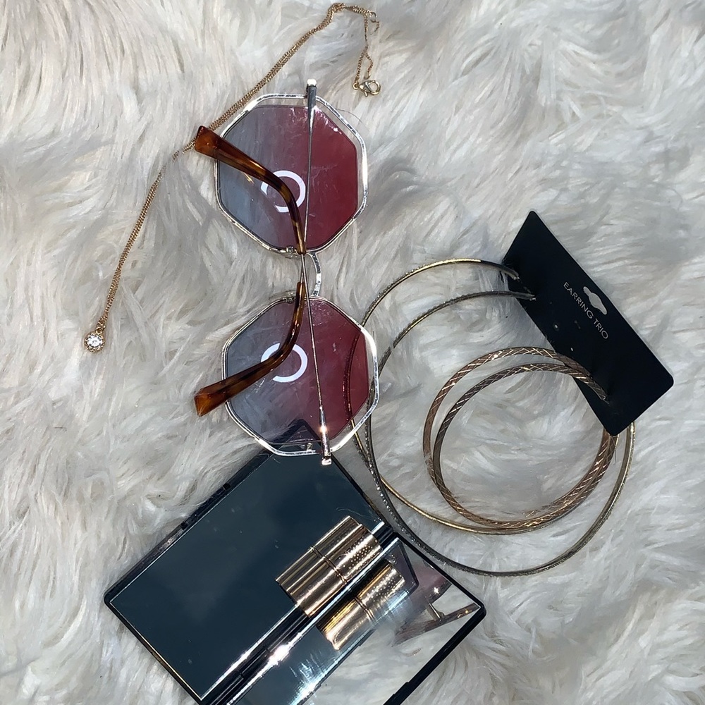 Accessories bundle - Picture 7 of 9